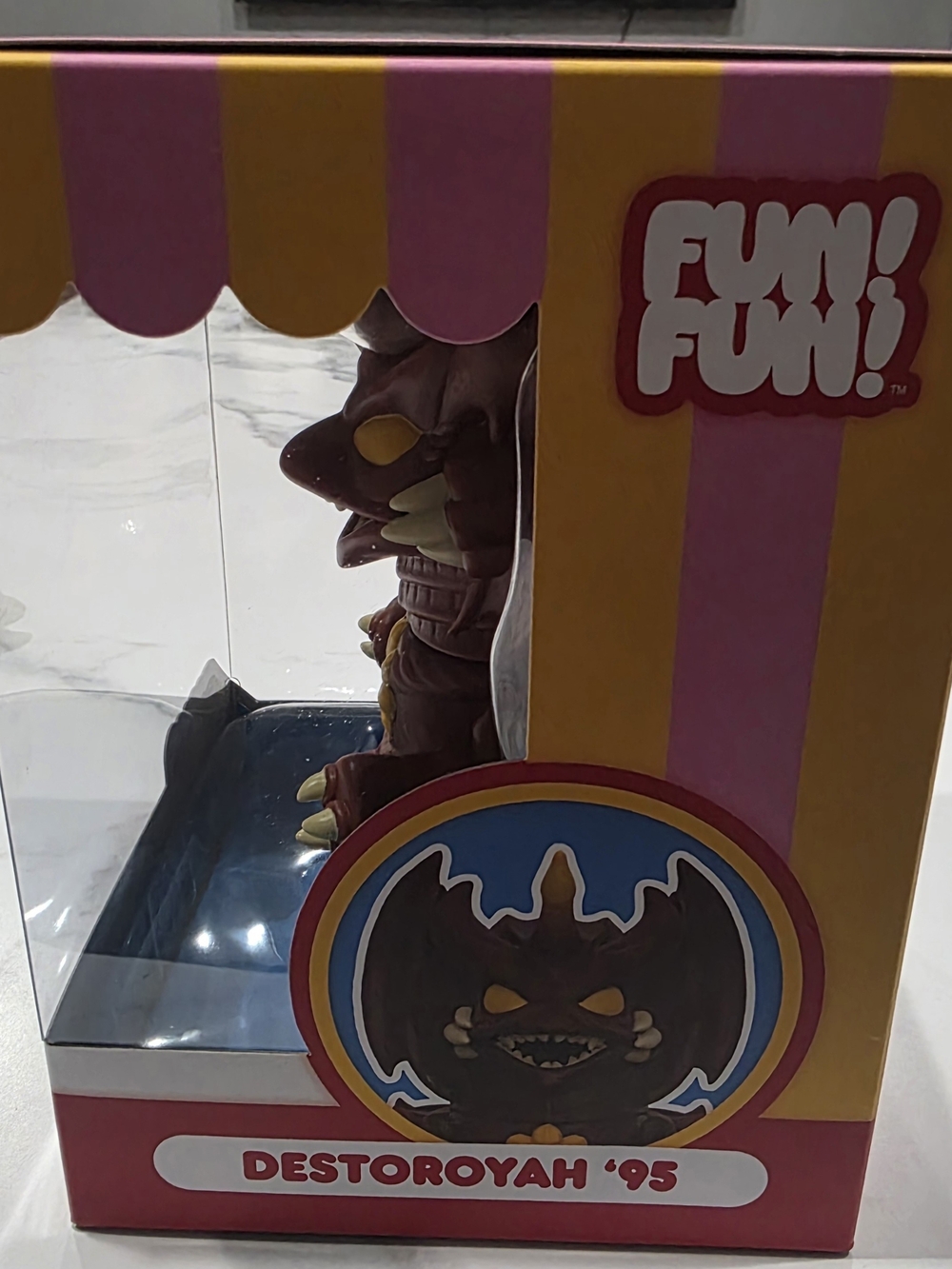 fun 2 fun Destroyoyah '95 Figure in Deep Red with Yellow Accents - Picture 2 of 5